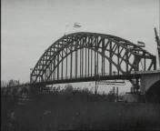Opening brug over de ijssel.jpg