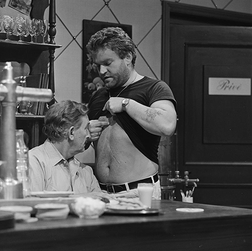 Bestand:FTA001012304 007 con.png