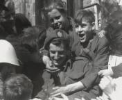 Bevrijding Deventer - en oversteek over de IJssel.jpg