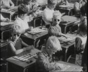 Volksonderwijs marcheert.jpg