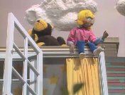 Appelmoes met taartjes (1982-1984).jpg