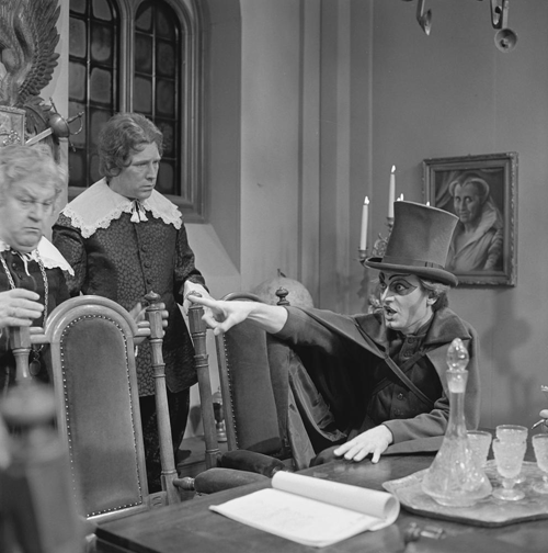 Bestand:FTA001018503 005 con.png