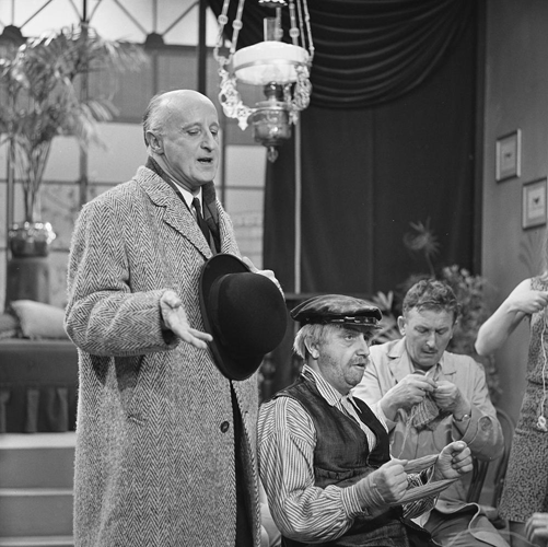 Bestand:FTA001010182 018 con.png