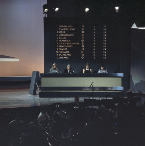 Bestand:FTA001048592 014 con.png