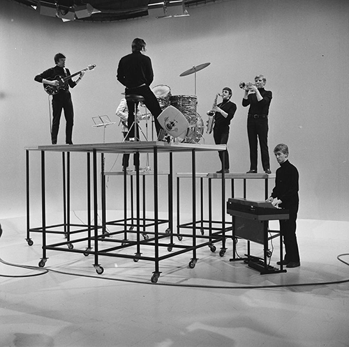 Bestand:FTA001008853 006 con.png