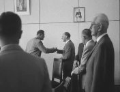 Afscheid gouverneur Platteel van Nederlands Nieuw-Guinea.jpg