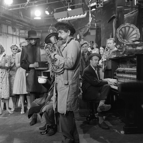 Bestand:FTA001005919 010 con.png