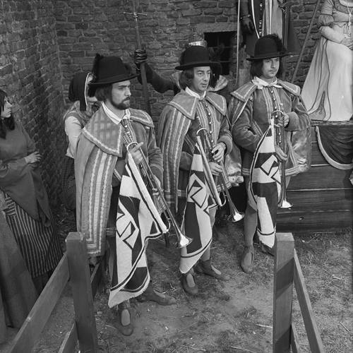 Bestand:FTA001009823 019 con.png