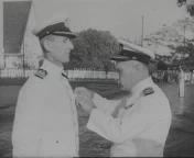 Marine-decoratie te Batavia.jpg