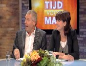 Presentatoren Sybrand Niessen en Martine van Os