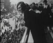 Bijenkorf negatief.jpg