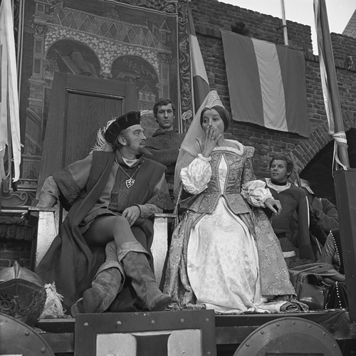 Bestand:FTA001009823 001 con.png