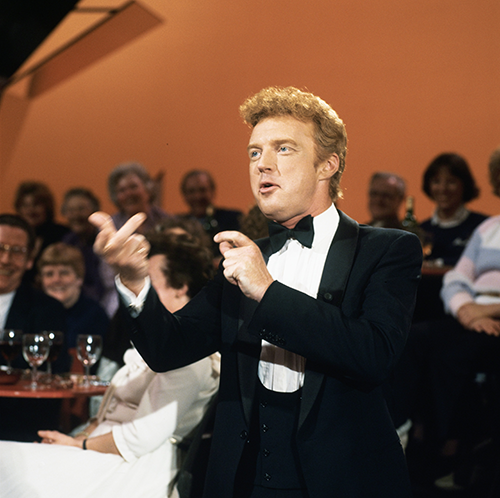 Bestand:FTA001050710 001 arc.png