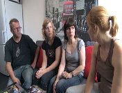 Door één deur (2010).jpg