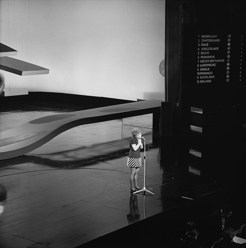 Bestand:FTA001029652 021 con.png