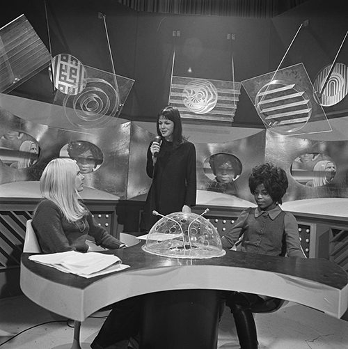 Bestand:FTA001009957 009 con.png