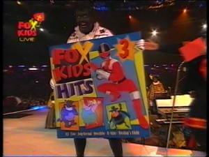 Muziekpiet toont de cd waarvan zoveel exemplaren verkocht zijn