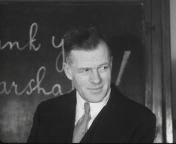 Valentino bezoekt school.jpg