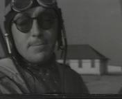 Bezoek van Prins Bernhard aan de Koninklijke Nederlandse Militaire Vliegschool1.jpg