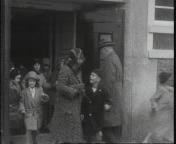 Shot scene bij school