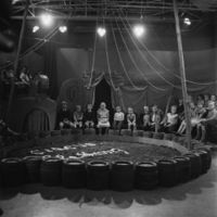 FTA001051596 004 con.jpg