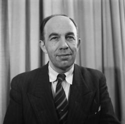 FTA001051647 003 con.jpg